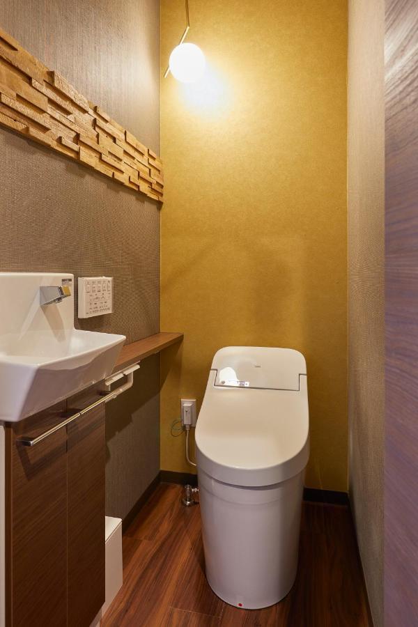 古今 天下茶屋 With A Private Parking Lot And A Half Open-air Bath And Direct To Kix Holiday home