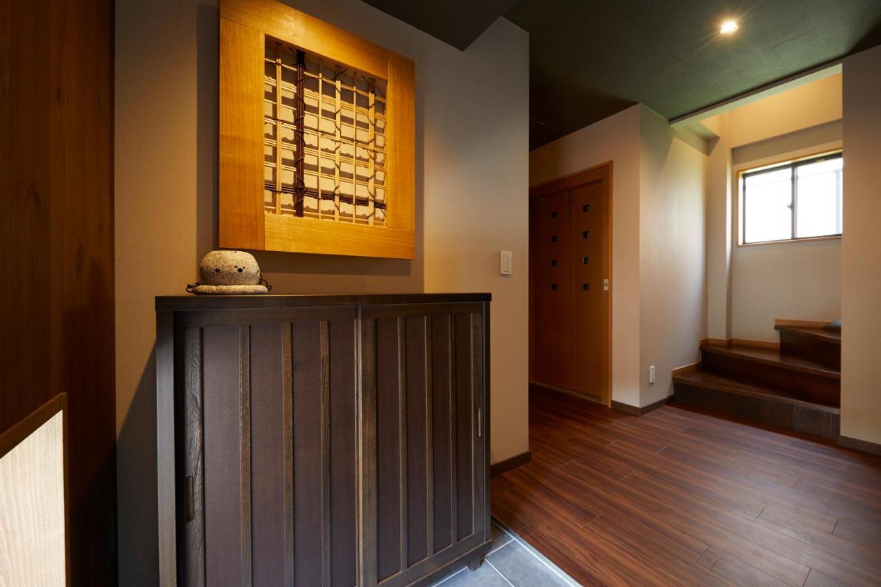 Holiday home 古今 天下茶屋 With A Private Parking Lot And A Half Open-air Bath And Direct To Kix